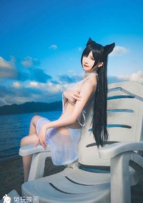 漂亮的女保姆