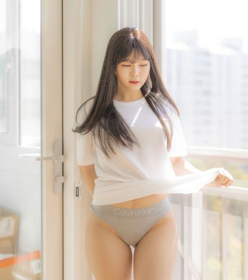 白肉丰臀