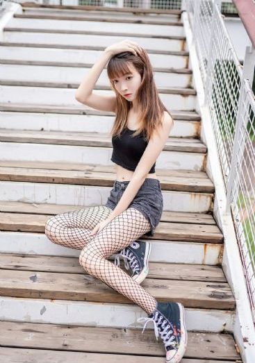 年轻善良的邻居5