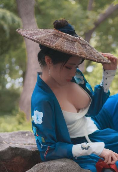 女野人艳史无删减版