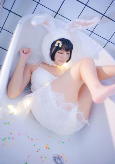 漂亮的女保姆