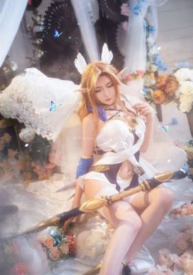 年轻的女闺蜜hd