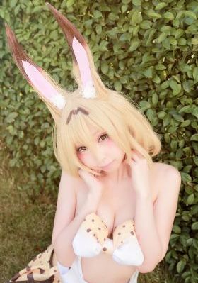 大胸女大学生电影